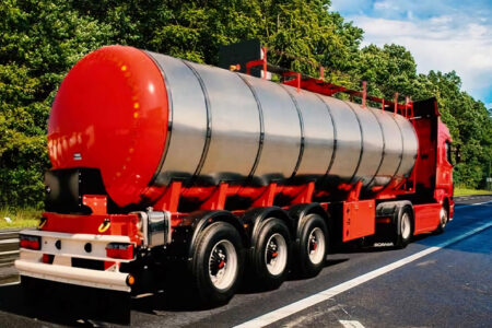 روش های حمل و نقل قیر: جدیدترین روش‌های حمل قیر درون شهری + صادراتی