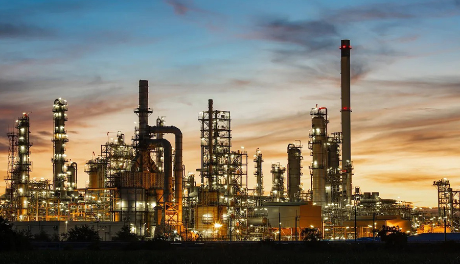 21. معرفی پالایشگاه قیر آکام در ایران